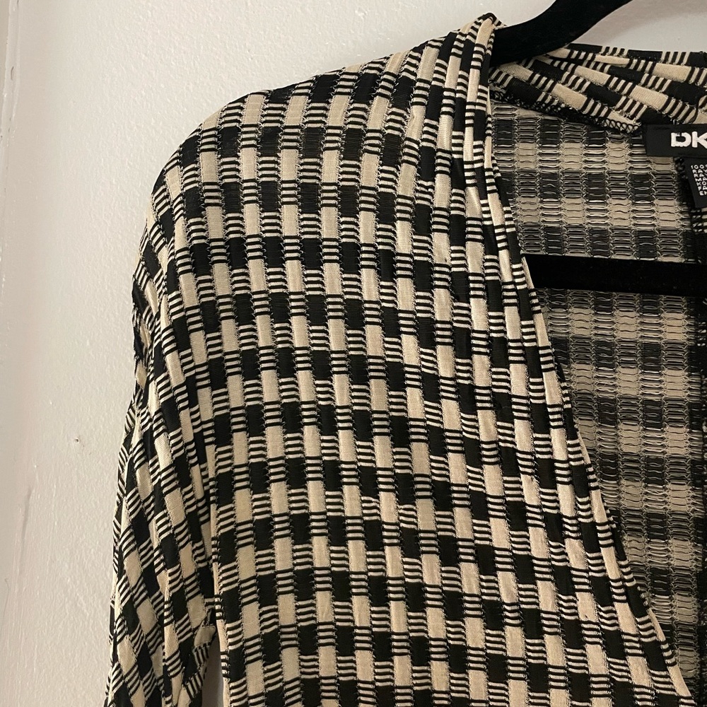 DKNY patterned long sleeve top XS-S